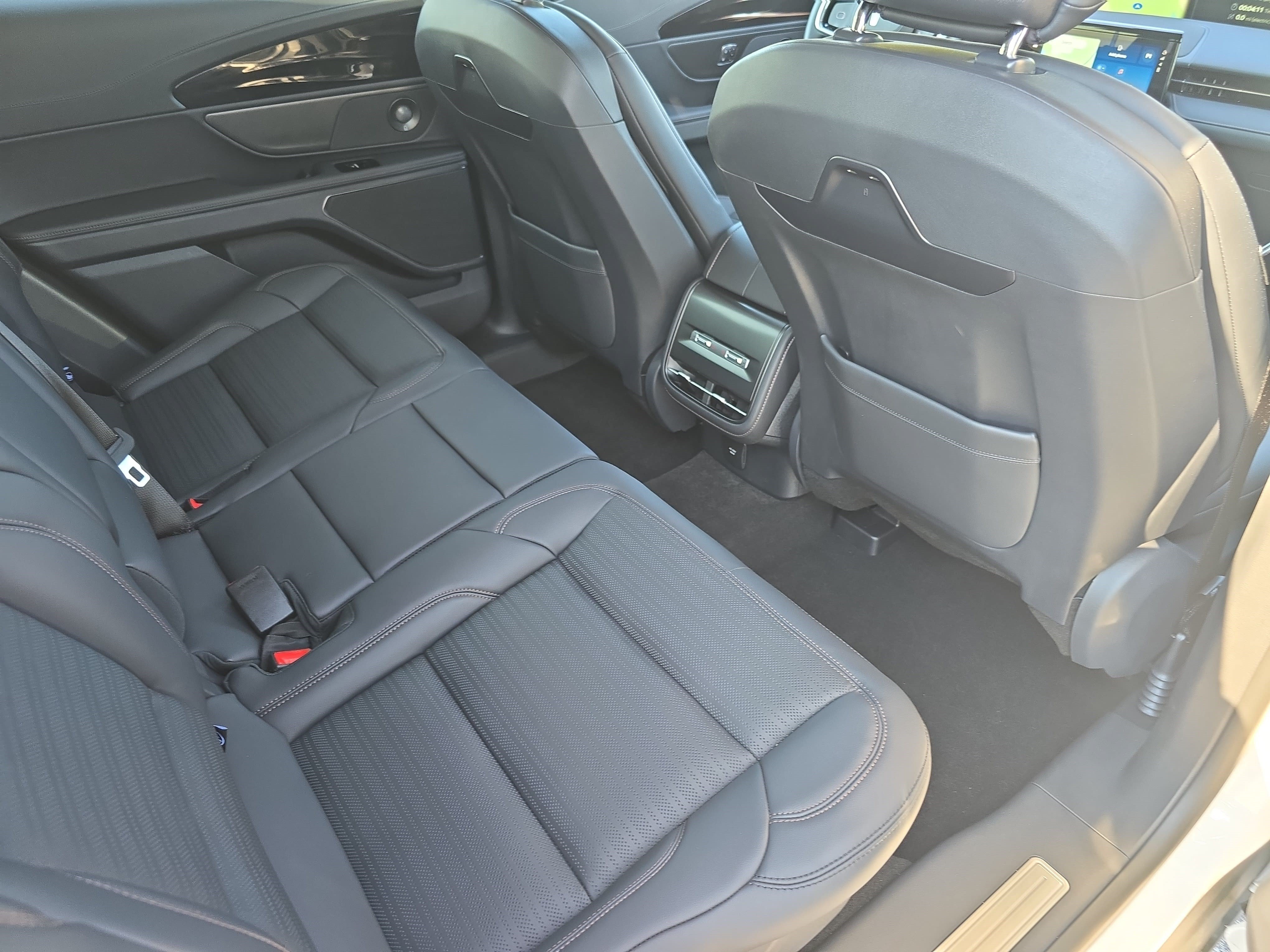 New 2026 Lincoln Nautilus Reserve AWD/4WD image 11
