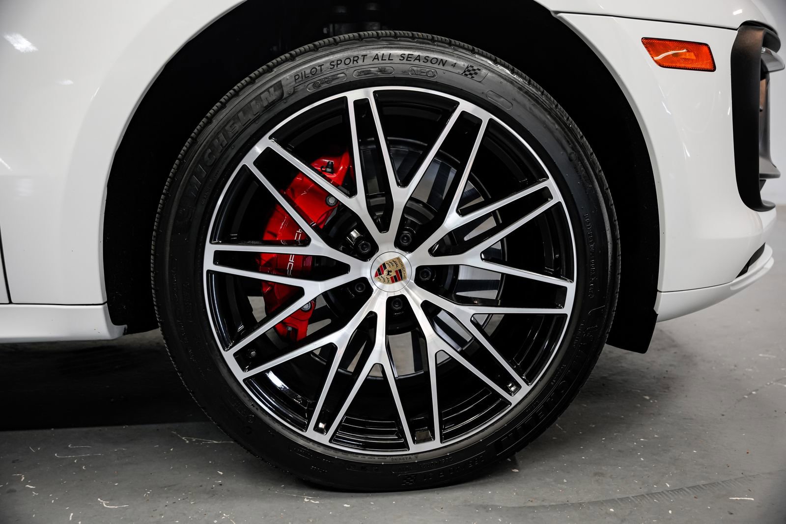 Used 2022 Porsche Macan GTS AWD/4WD image 53