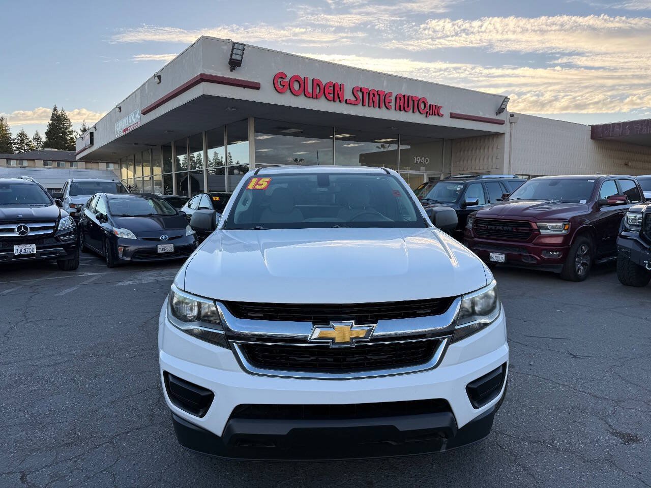 Used 2015 Chevrolet Colorado W/T w/ WT Convenience Package RWD image 3
