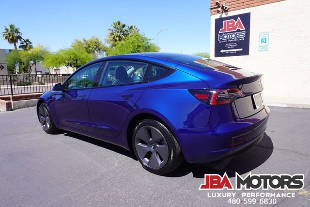 Used 2023 Tesla Model 3 Standard Range image 4