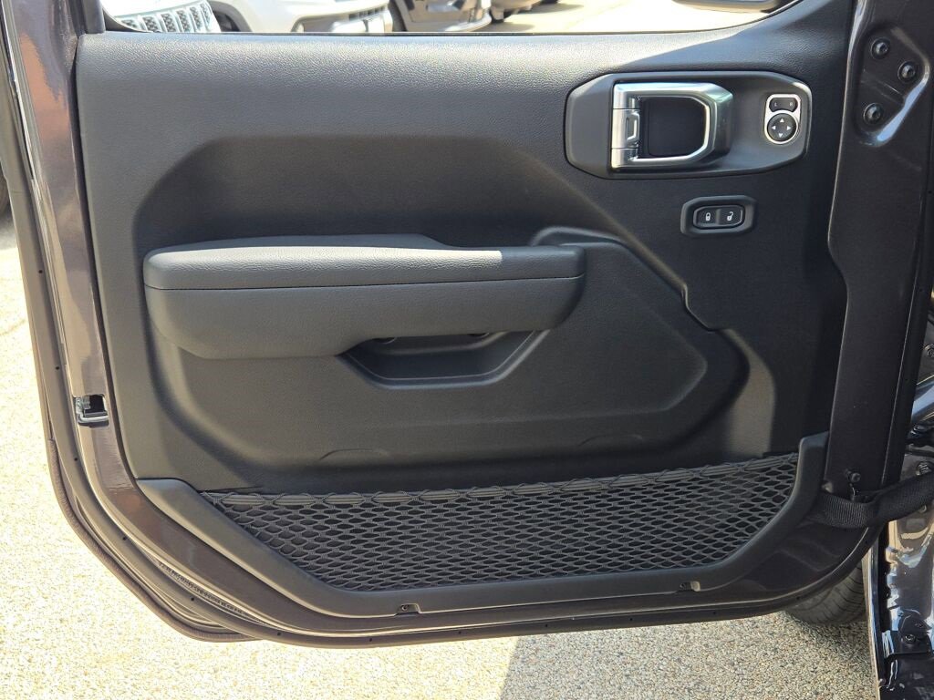 New 2025 Jeep Wrangler Sport S image 22