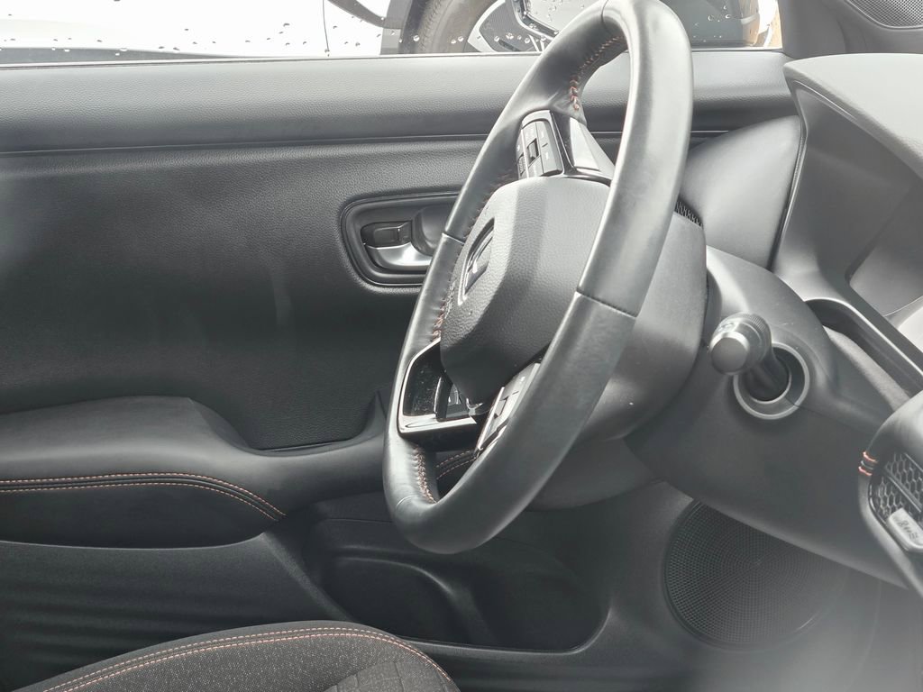 Used 2024 Honda HR-V Sport image 11