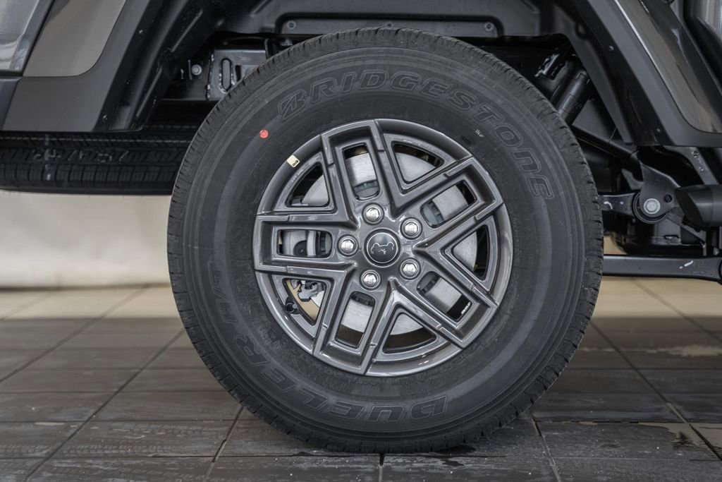 New 2026 Jeep Gladiator Sport image 17