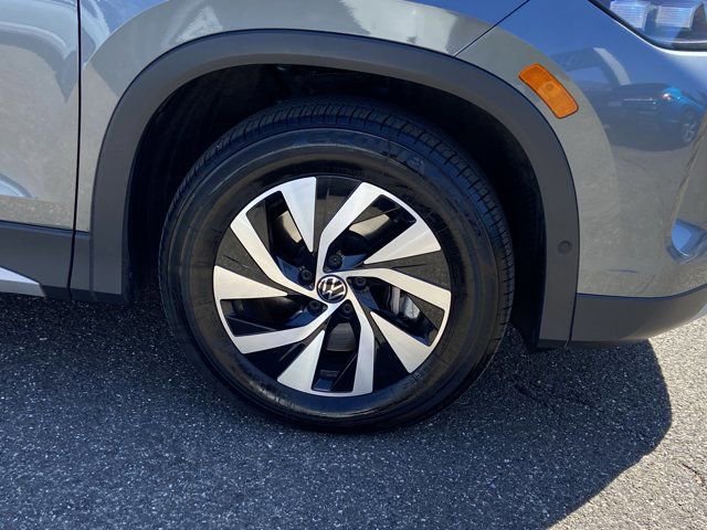 Used 2025 Volkswagen Tiguan S AWD/4WD image 10