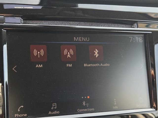 Used 2020 Nissan Rogue SV image 4