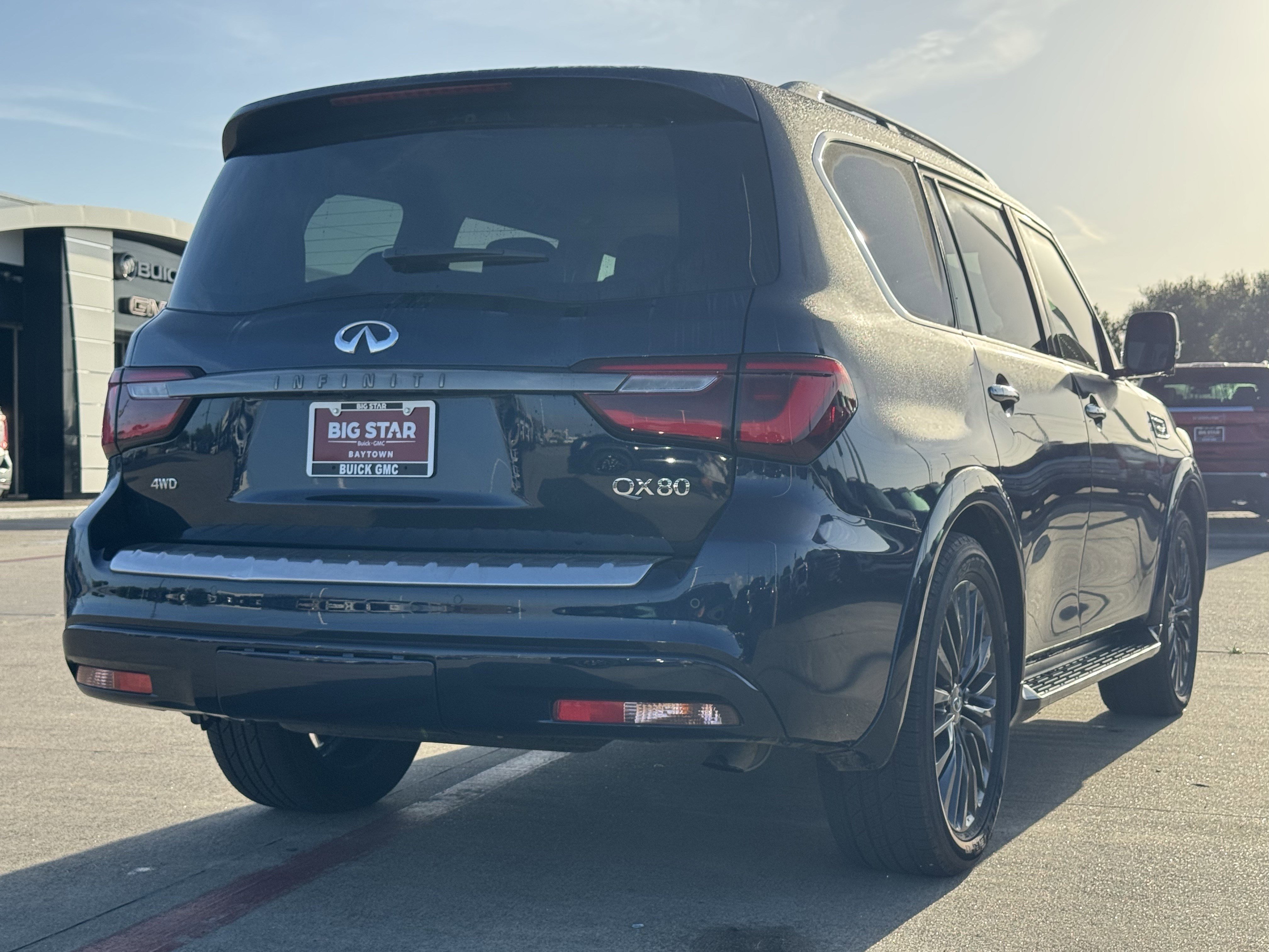 Used 2022 INFINITI QX80 Premium Select w/ Cargo Package AWD/4WD image 8