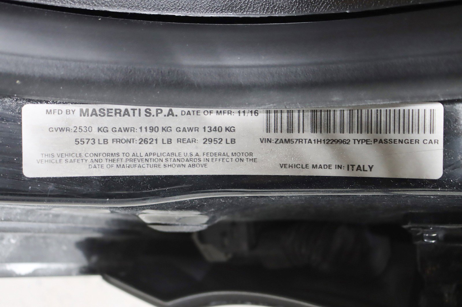 Used 2017 Maserati Ghibli S Q4 AWD/4WD image 32