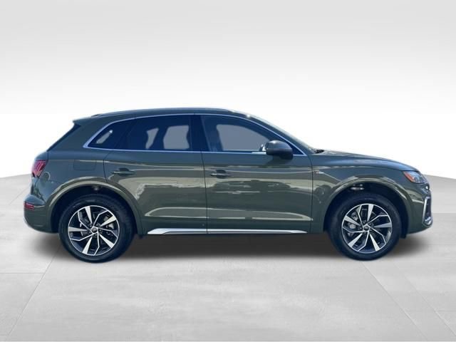 Certified 2025 Audi Q5 2.0T Premium Plus w/ Premium Plus Package image 8