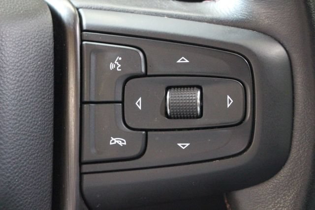 Used 2025 GMC Sierra 2500 AT4X AWD/4WD image 16