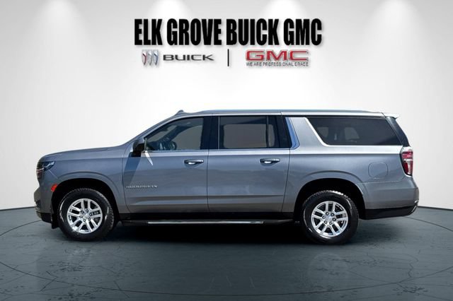 Used 2022 Chevrolet Suburban LT AWD/4WD image 7