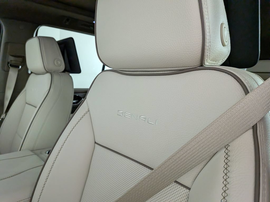 New 2026 GMC Yukon Denali AWD/4WD image 18
