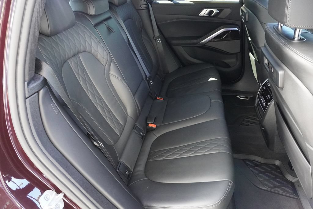 Used 2021 BMW X6 M50i AWD/4WD image 27