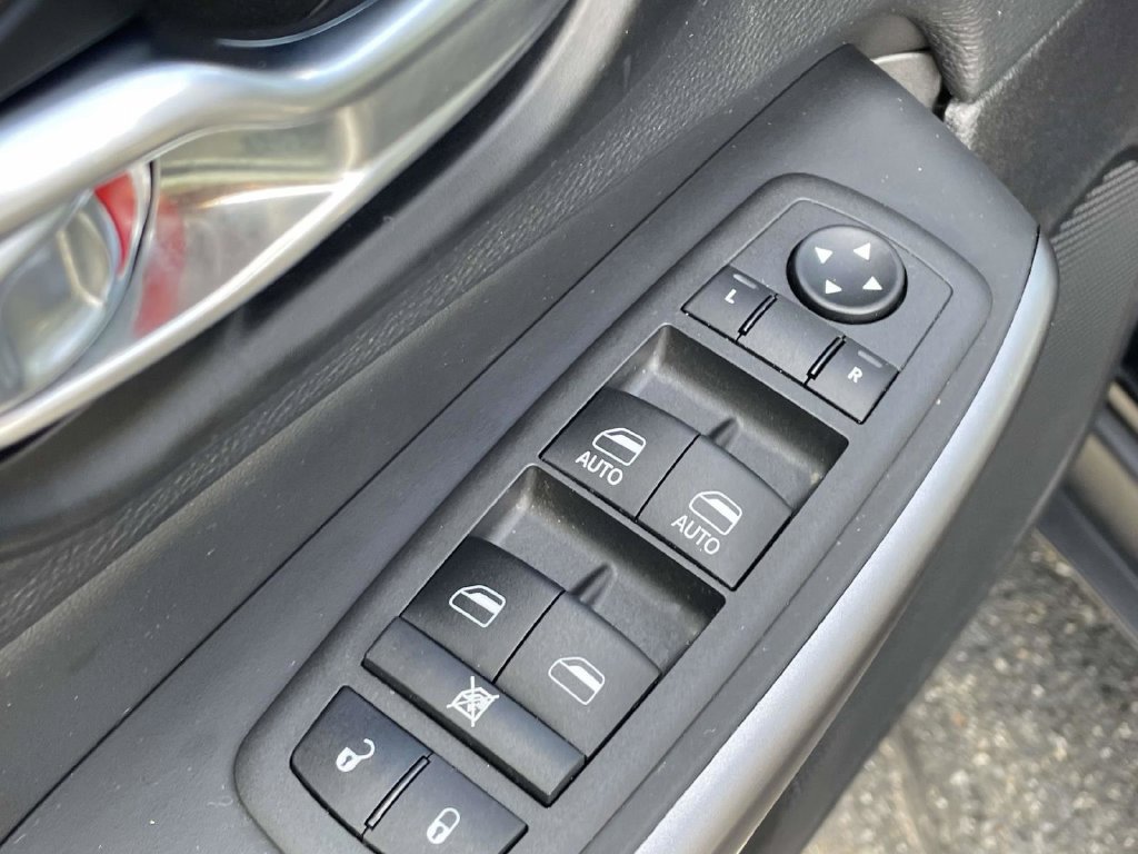 Certified 2022 Jeep Cherokee Latitude Lux AWD/4WD image 25