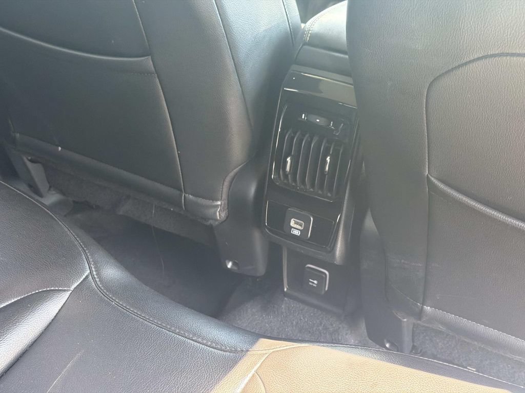 Used 2022 Jeep Compass Limited w/ Sun and Sound Group AWD/4WD image 26