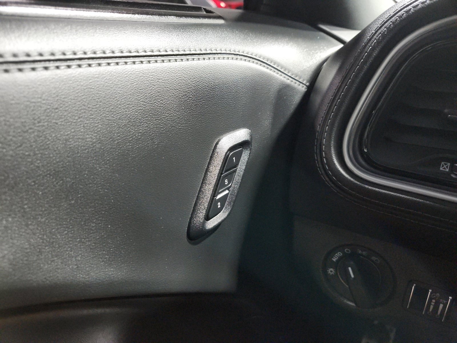 Used 2021 Dodge Challenger R/T Scat Pack RWD image 29