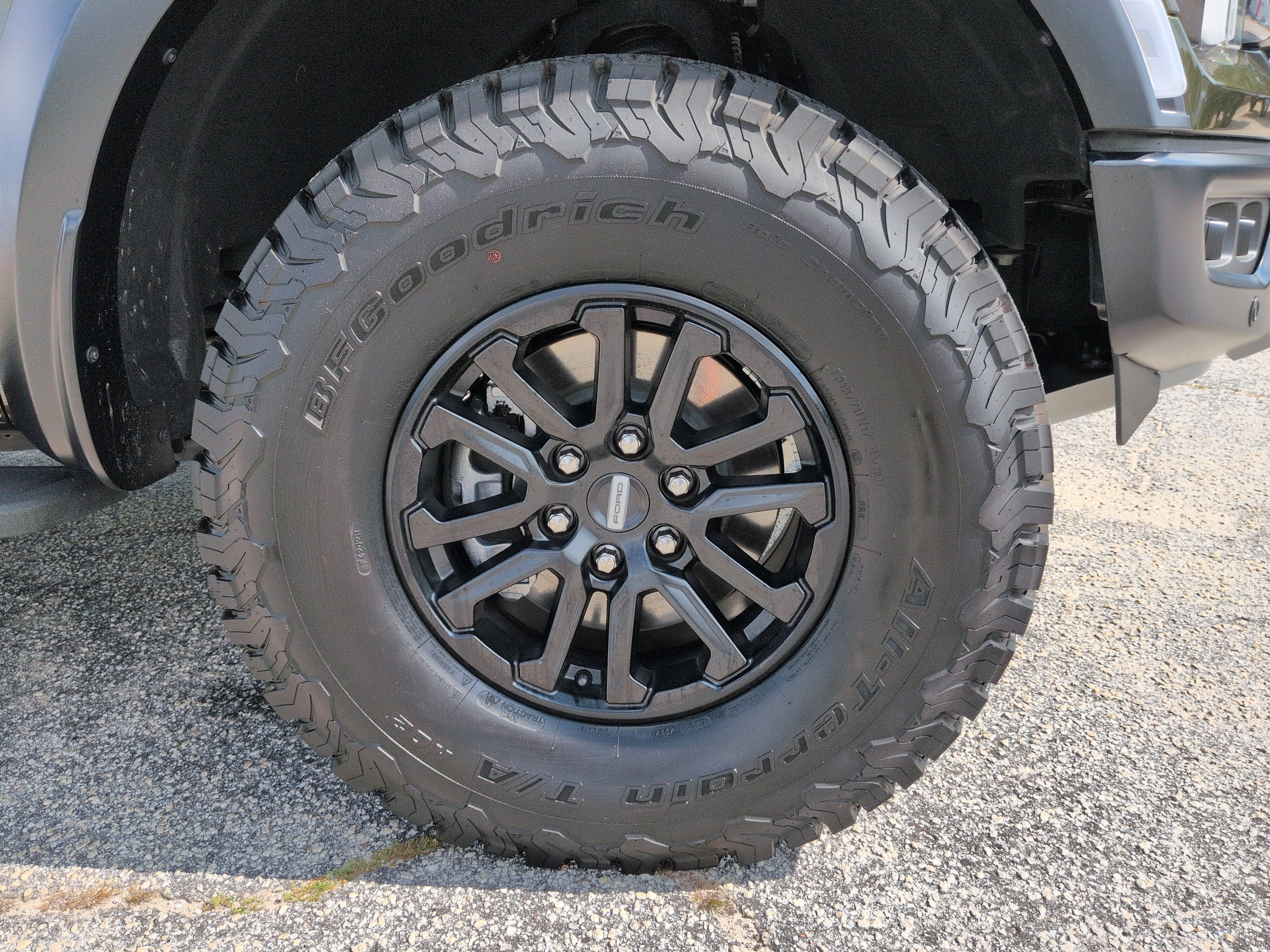 Used 2025 Ford F150 Raptor AWD/4WD image 9
