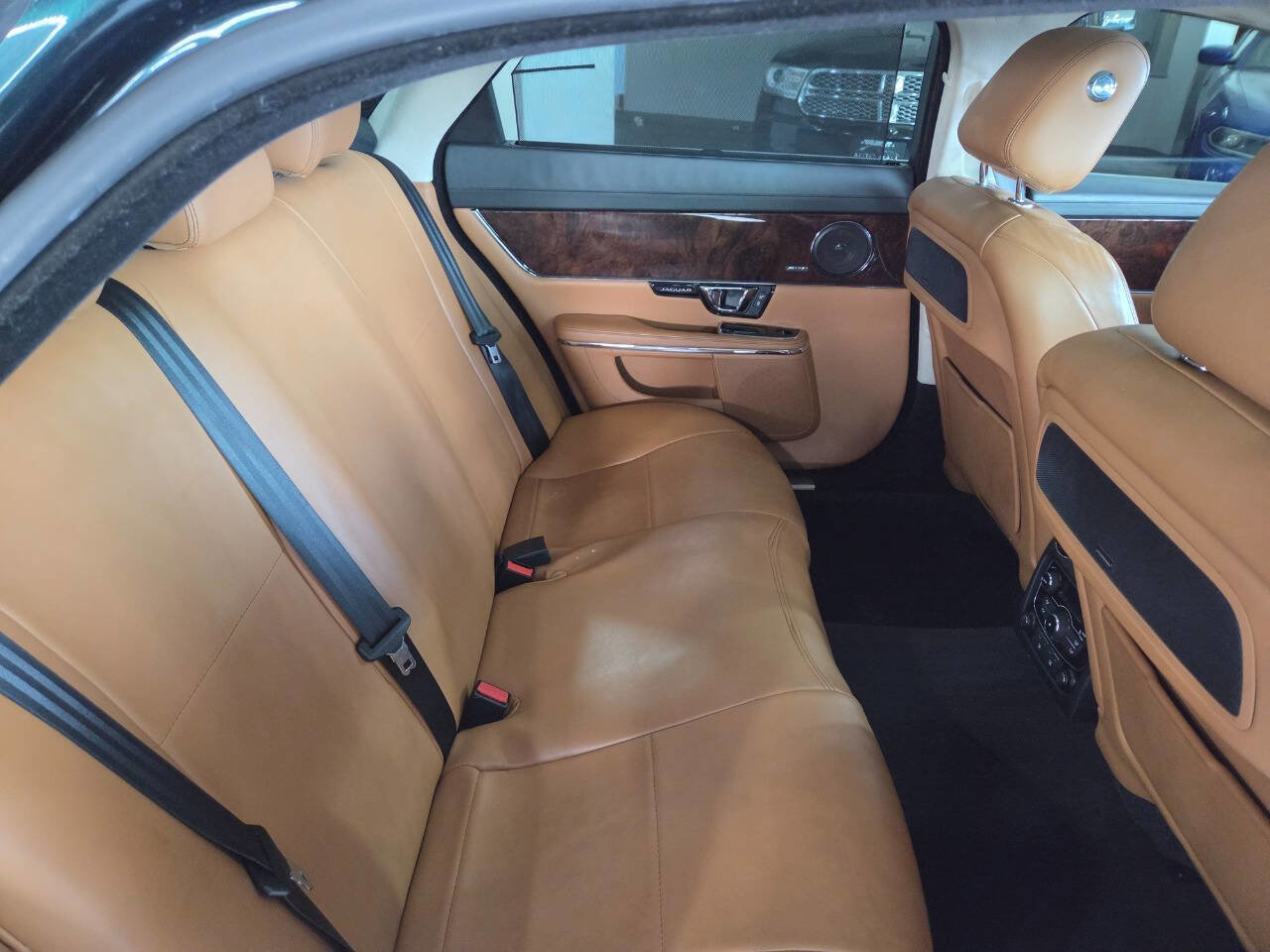 Used 2016 Jaguar XJ L Portfolio AWD/4WD image 22