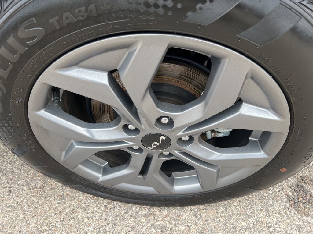 Certified 2024 Kia Seltos S AWD/4WD image 45
