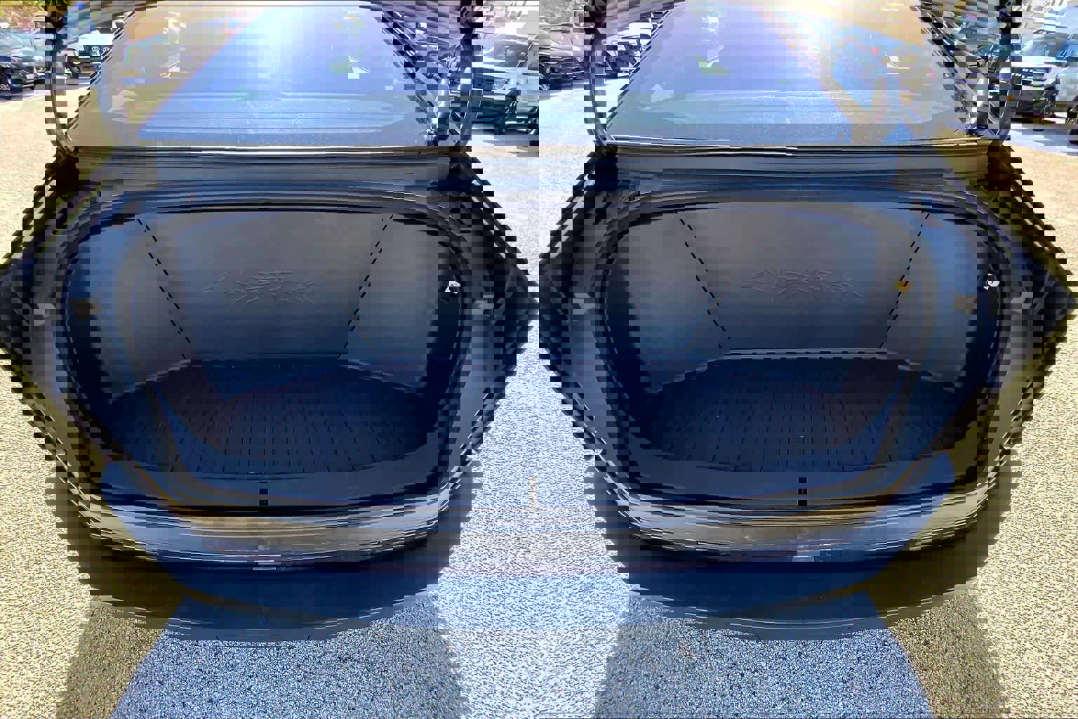 Used 2024 Tesla Cybertruck AWD Crew Cab image 30