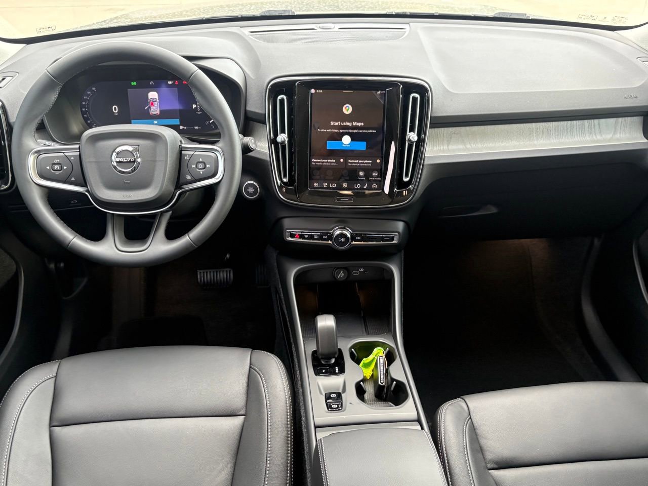 New 2026 Volvo XC40 B5 Core w/ Climate Package image 10