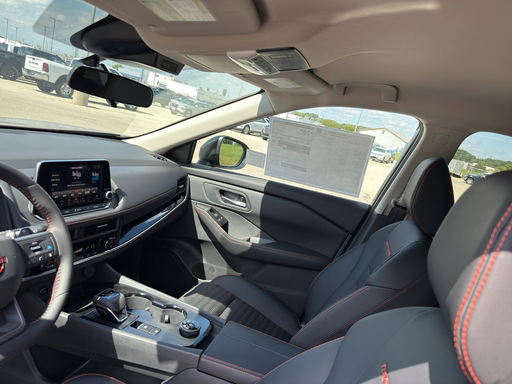 New 2026 Nissan Rogue SV image 25