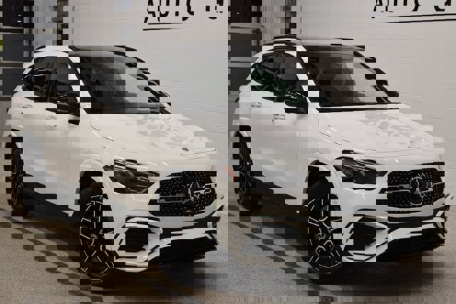 New 2026 Mercedes-Benz GLA 250 4MATIC image 1