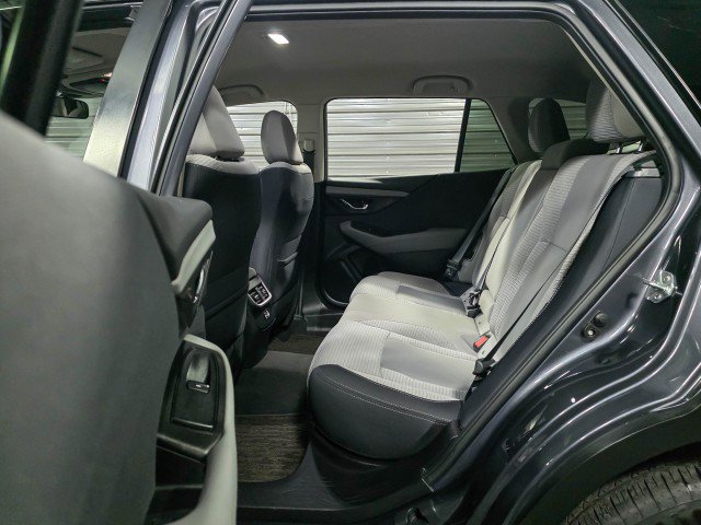 Used 2023 Subaru Outback Premium image 15