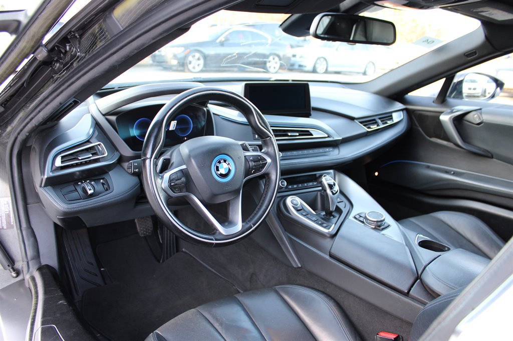 Used 2015 BMW i8 image 17
