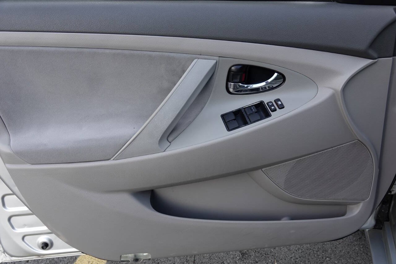 Used 2008 Toyota Camry FWD image 73
