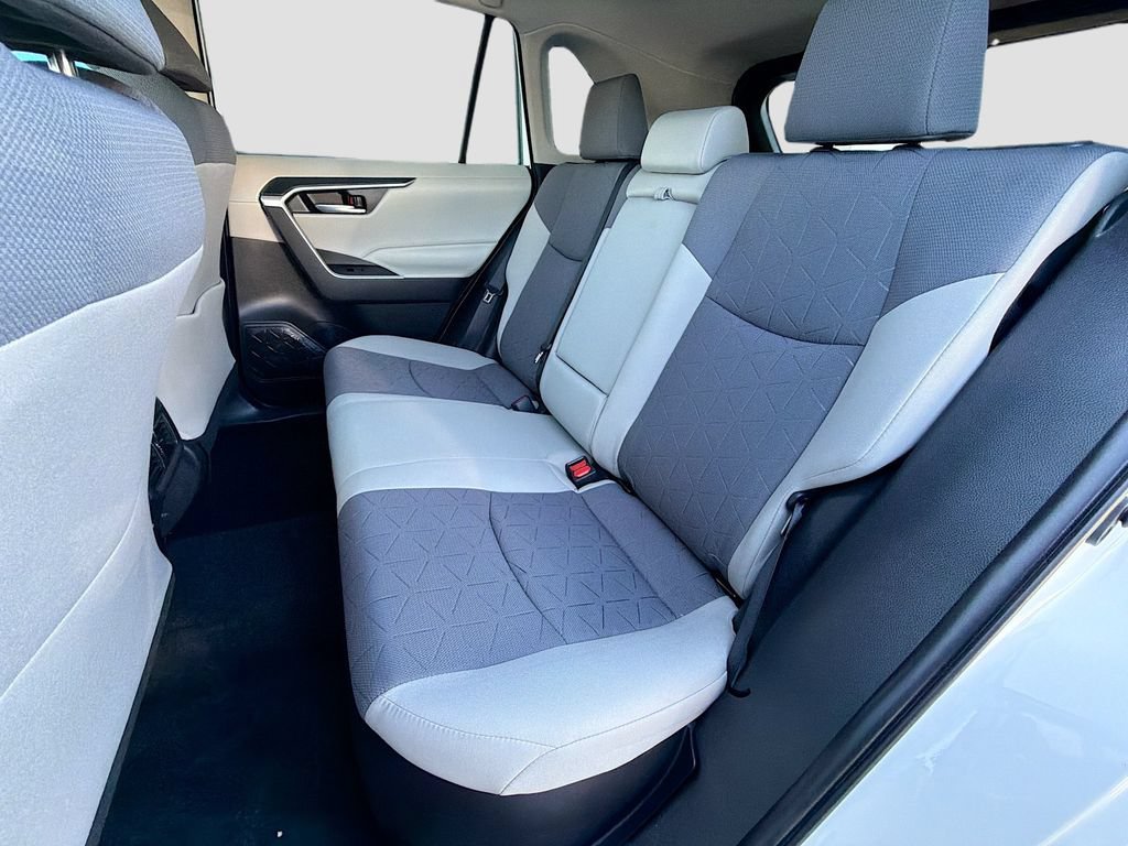 Used 2022 Toyota RAV4 XLE w/ Convenience Package AWD/4WD image 23