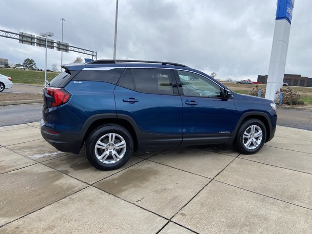 Used 2020 GMC Terrain SLE w/ Driver Convenience Package image 11