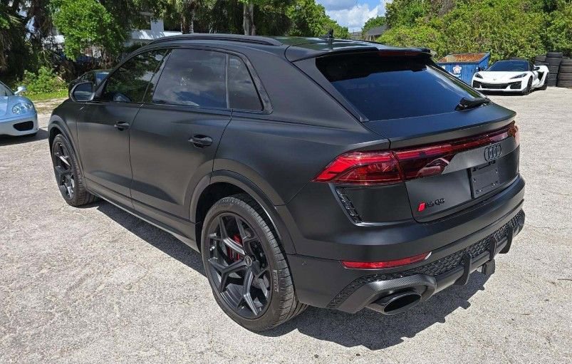 Used 2025 Audi RS Q8 performance image 2