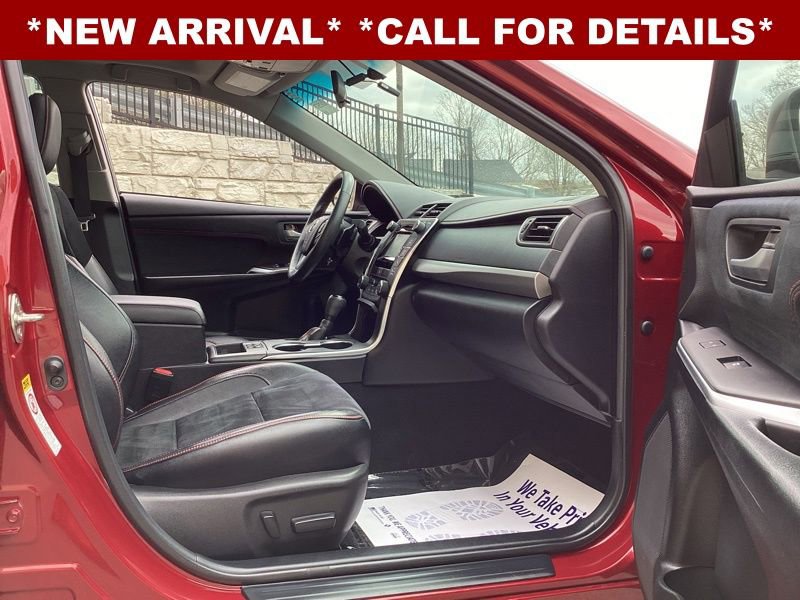 Used 2015 Toyota Camry XSE w/ Moonroof Package image 17