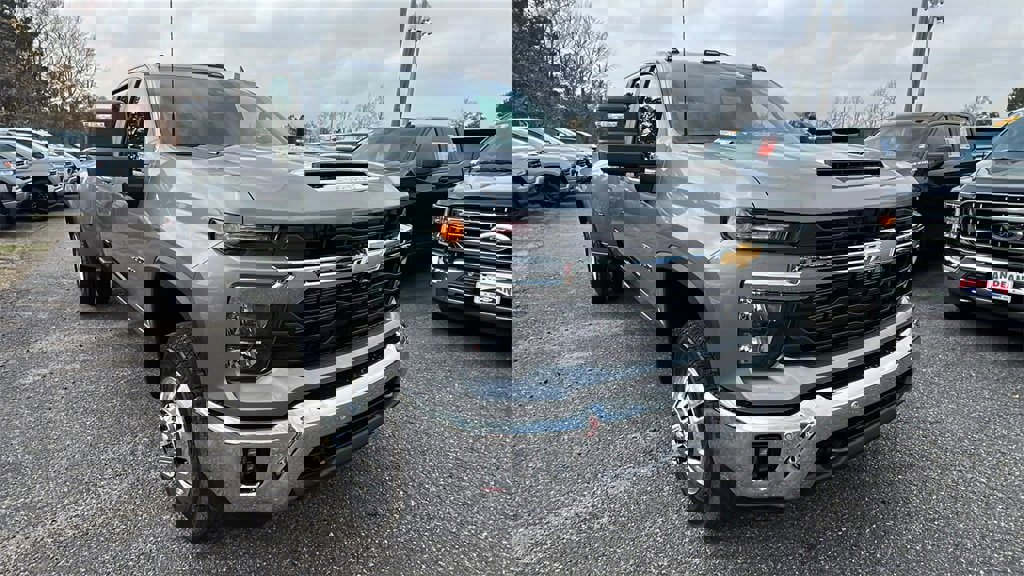 New 2026 Chevrolet Silverado 3500 LT w/ All Star Edition image 3