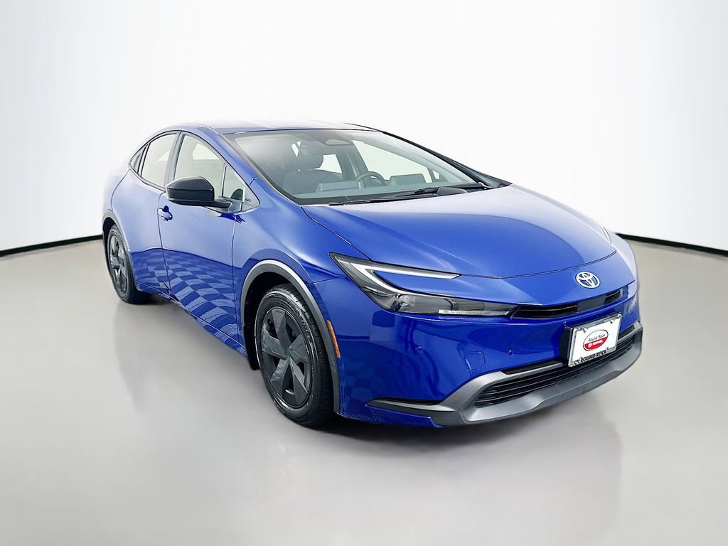 Certified 2024 Toyota Prius LE FWD image 3