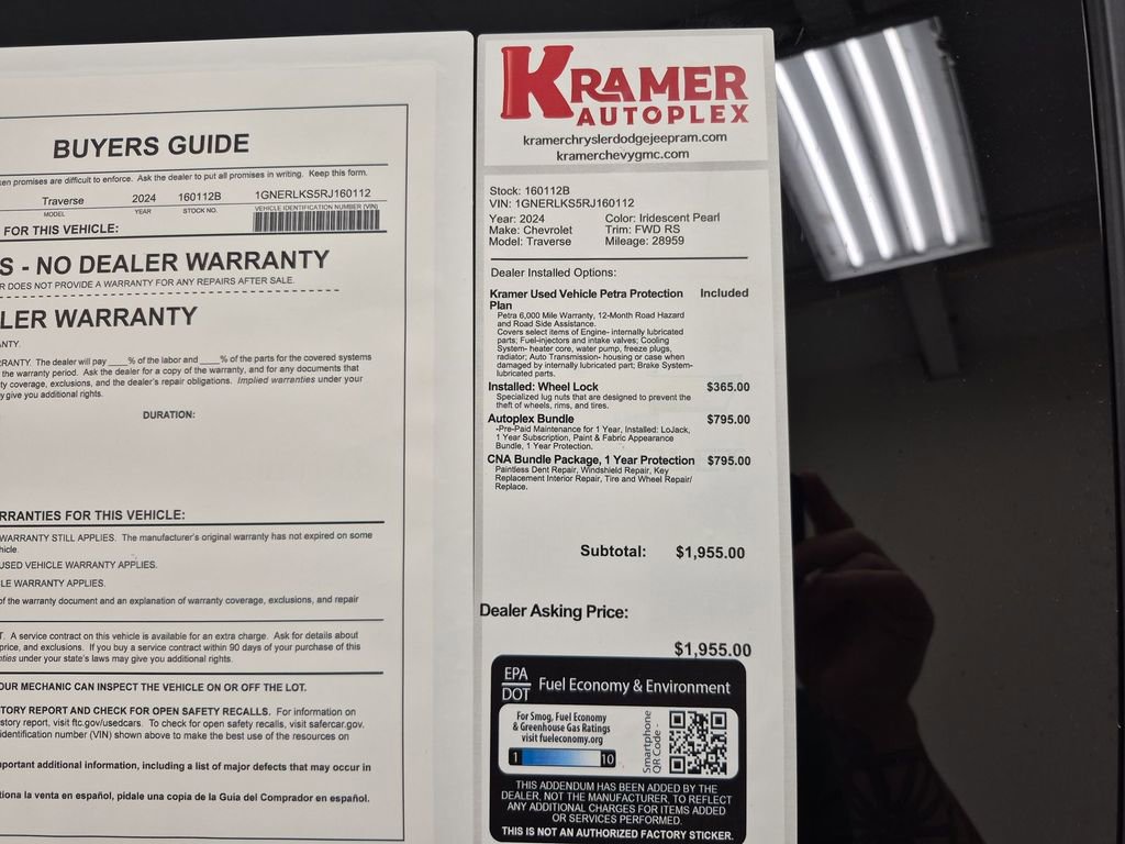 Used 2024 Chevrolet Traverse RS image 35