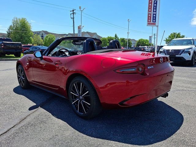 Used 2025 MAZDA MX-5 Miata Grand Touring RWD image 4
