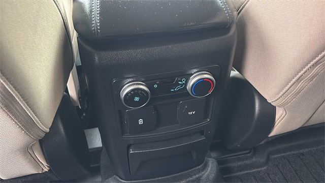 Used 2023 Ford Explorer XLT image 8