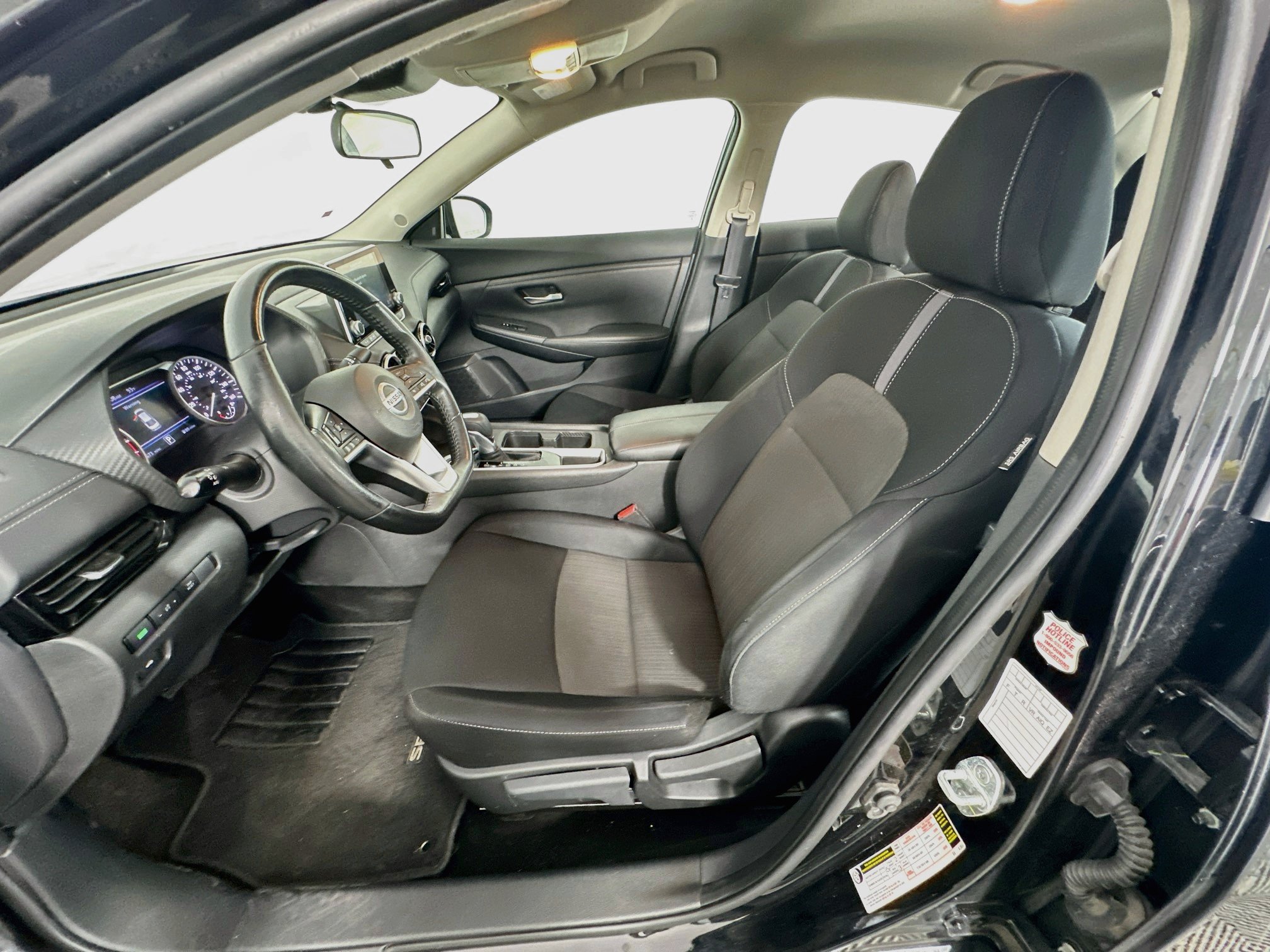 Used 2022 Nissan Sentra SV FWD image 13
