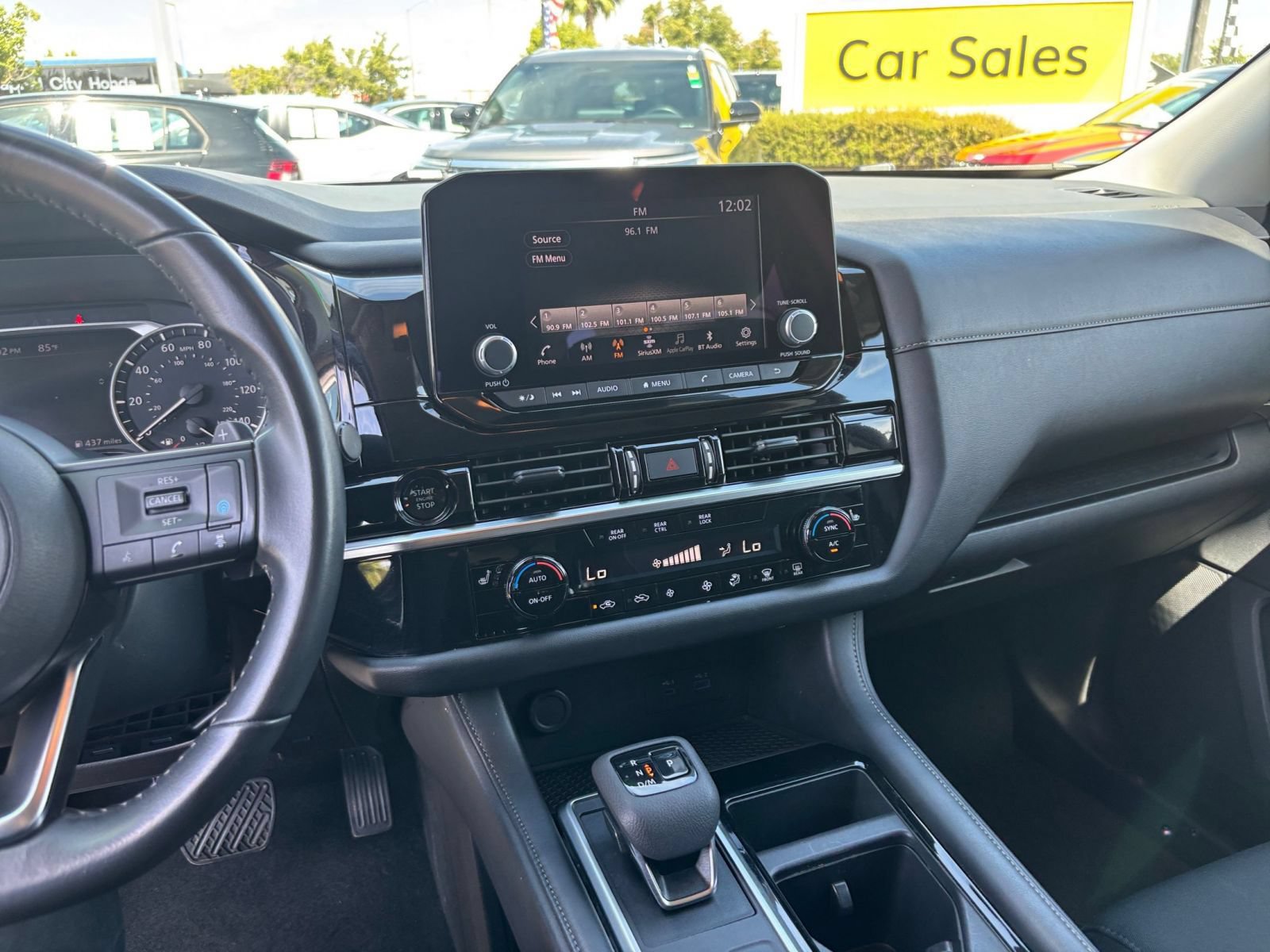 Used 2025 Nissan Pathfinder SV AWD/4WD image 16