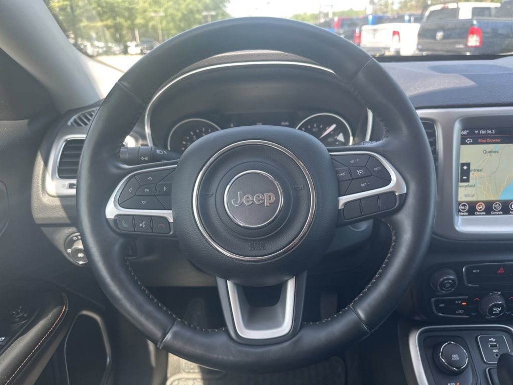 Used 2018 Jeep Compass Latitude w/ Popular Equipment Group AWD/4WD image 17