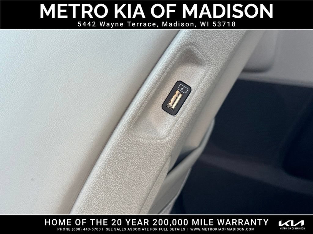 Used 2023 Kia Sorento EX AWD/4WD image 33
