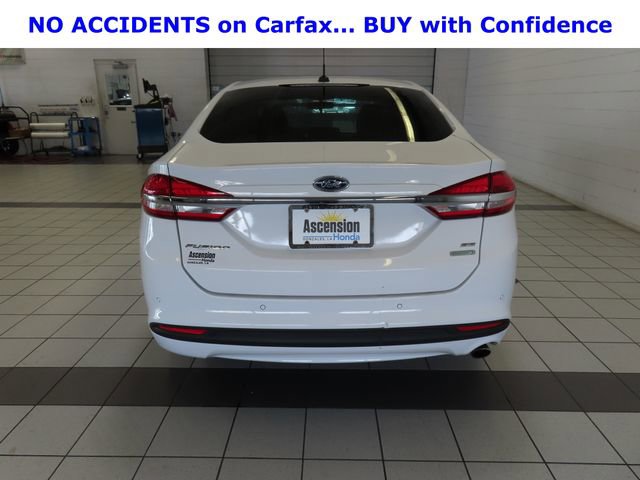 Used 2018 Ford Fusion SE w/ Fusion SE Technology Package image 10