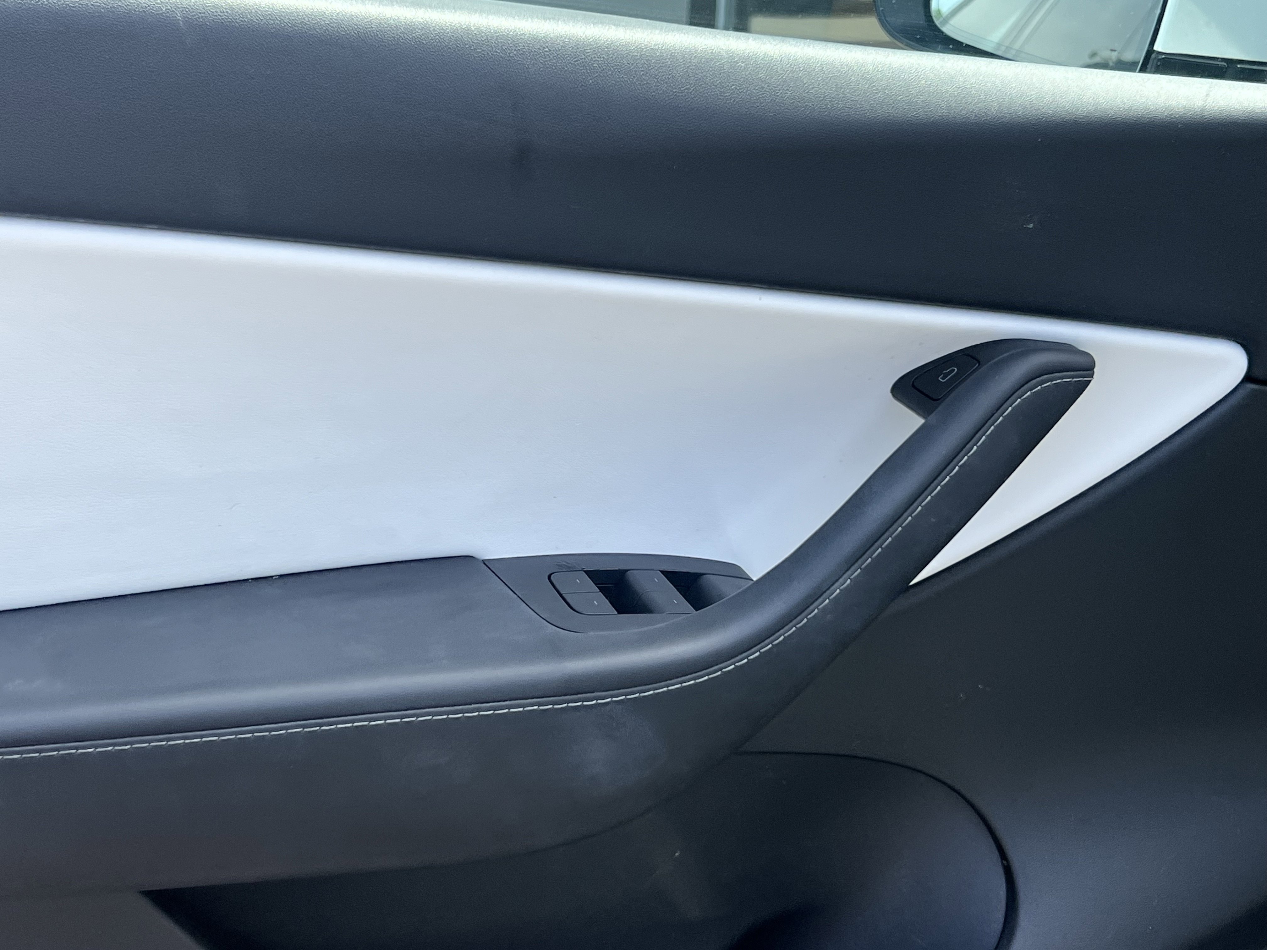 Used 2022 Tesla Model Y Performance image 14