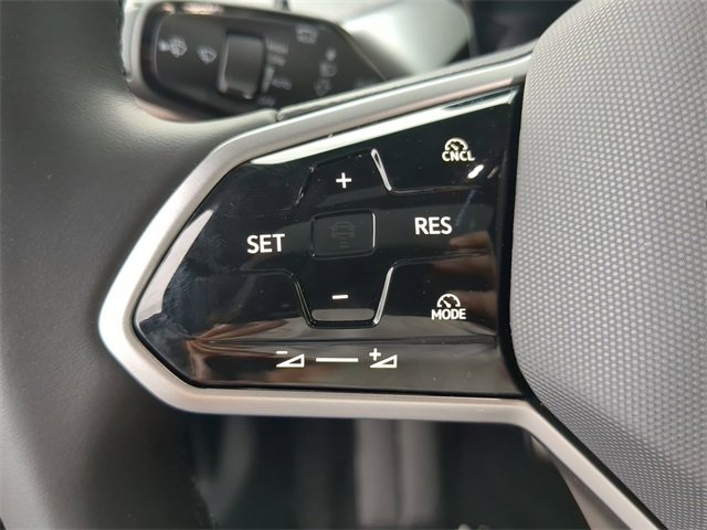 New 2025 Volkswagen ID. Buzz Pro S Plus image 28