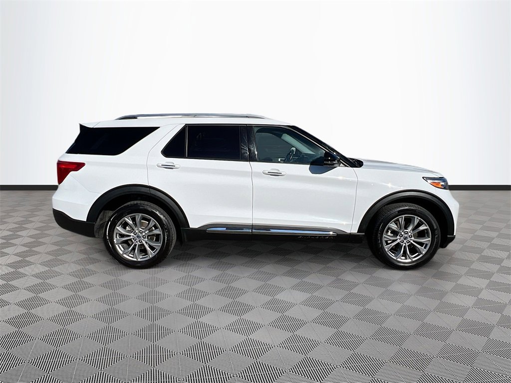 Used 2023 Ford Explorer Limited w/ Equipment Group 301A image 8