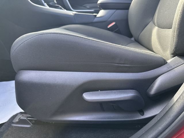 Used 2024 Toyota RAV4 LE AWD/4WD image 16