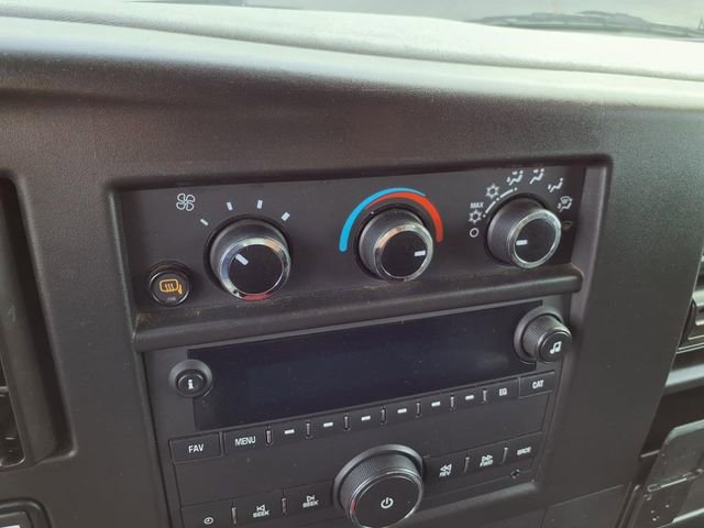 Used 2023 Chevrolet Express 2500 w/ Driver Convenience Package image 28