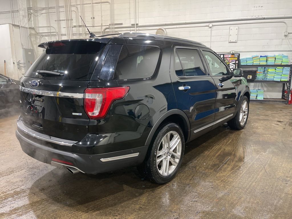 Used 2018 Ford Explorer Limited w/ Equipment Group 301A image 4