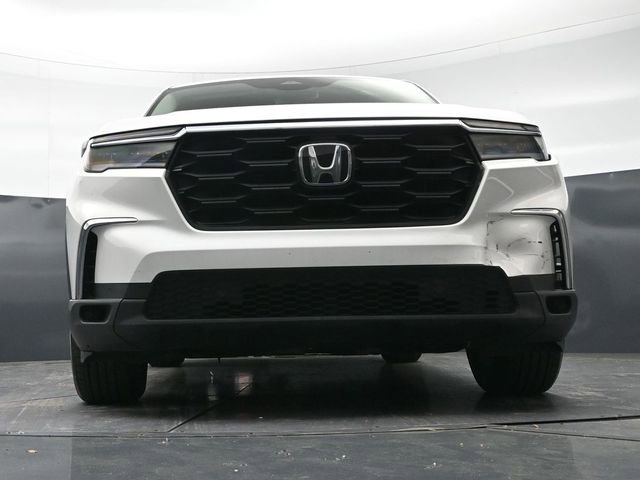 Used 2023 Honda Pilot LX image 19